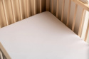 Sensillo, prześcieradło bambusowe do łóżeczka 120x60cm, białe