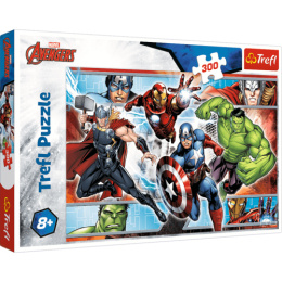 Trefl, puzzle 300el 8+ Avengers